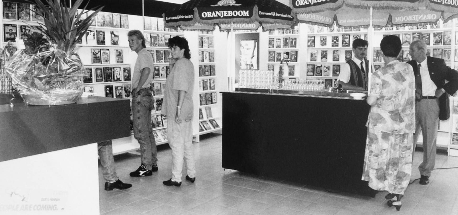 Videotheek Midway Opening Middenweg 2a 16 augustus - 1991